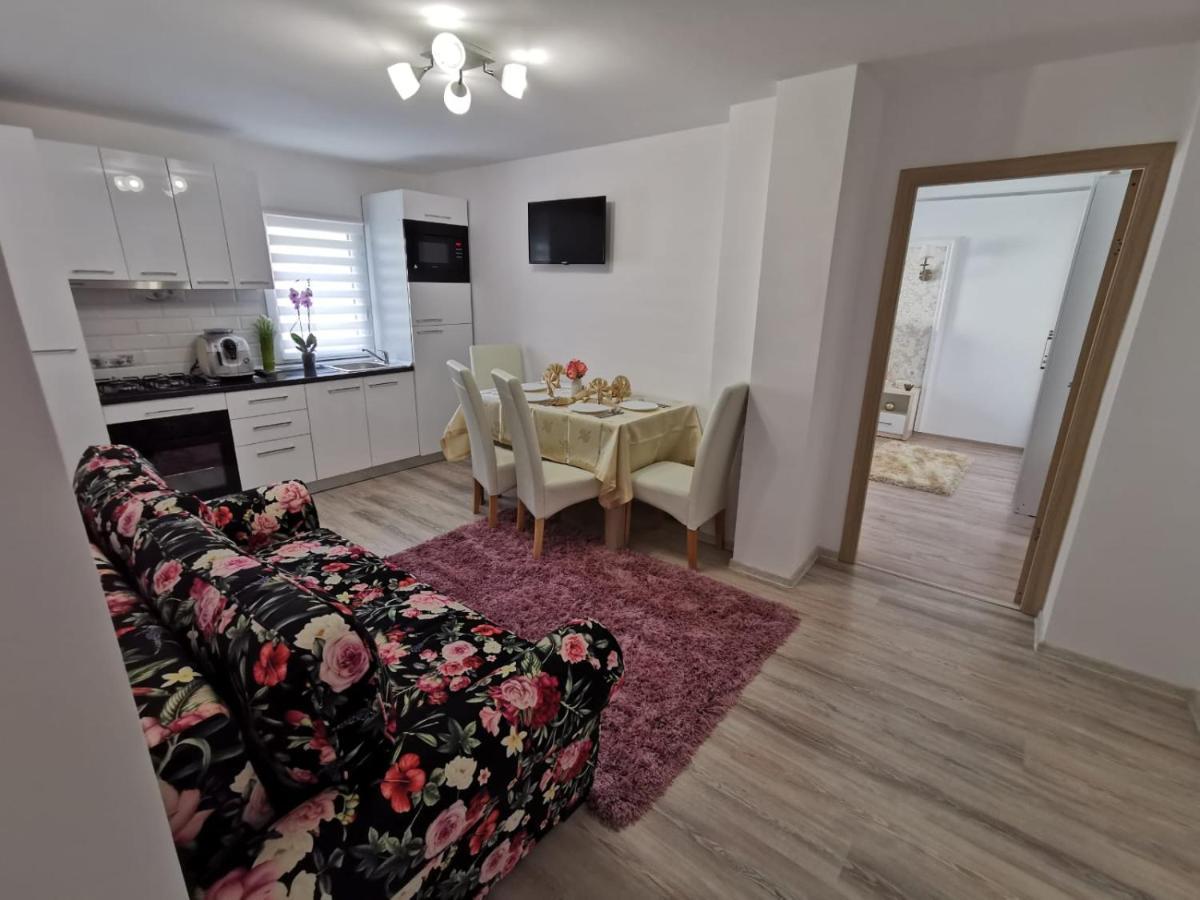 Tîrgu Ocna Apartament Gold Luxury מראה חיצוני תמונה