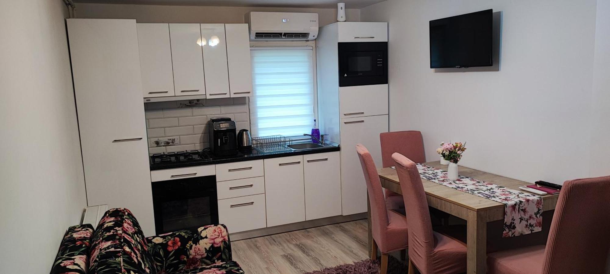 Tîrgu Ocna Apartament Gold Luxury מראה חיצוני תמונה